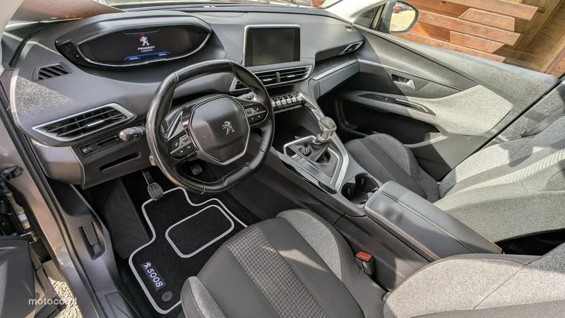 Peugeot 5008 15