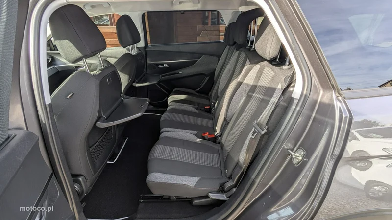 Peugeot 5008 16