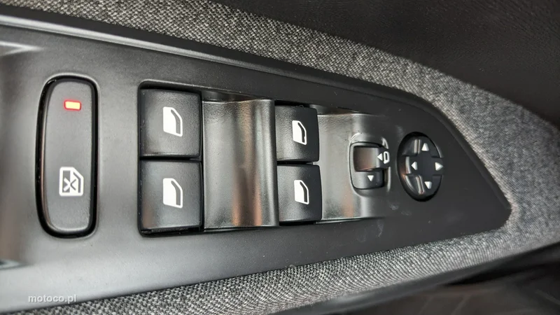 Peugeot 5008 30