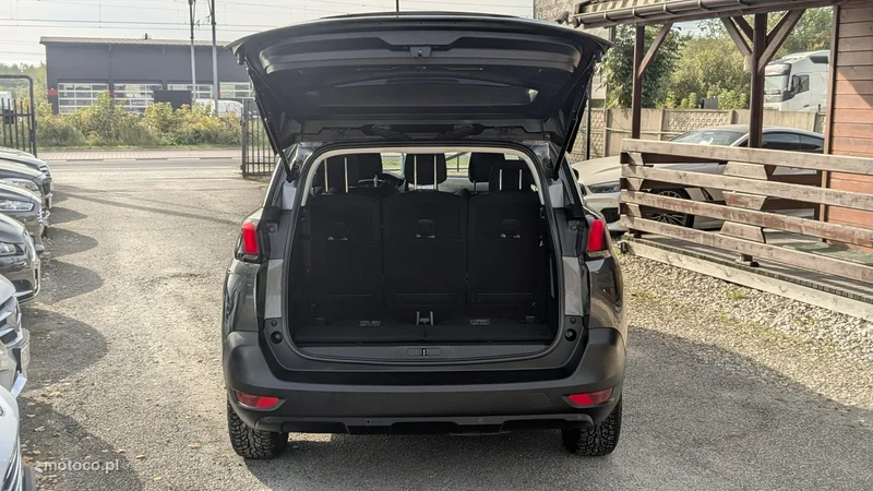 Peugeot 5008 31