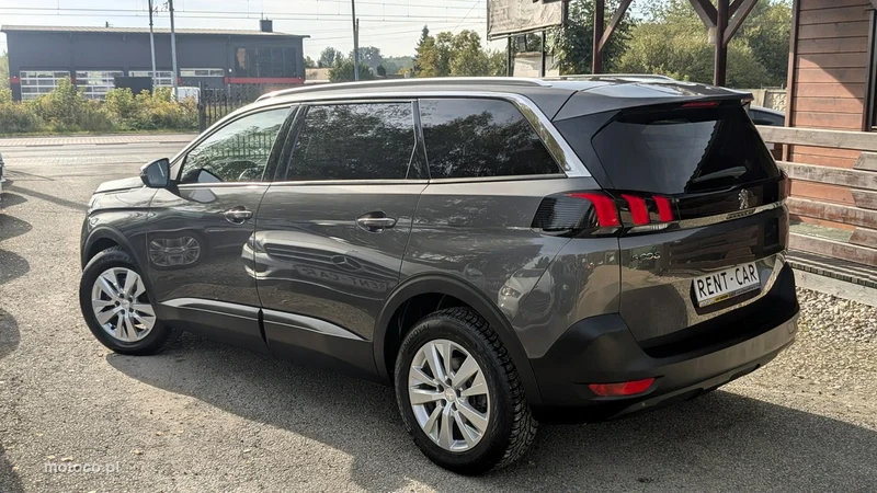 Peugeot 5008 9