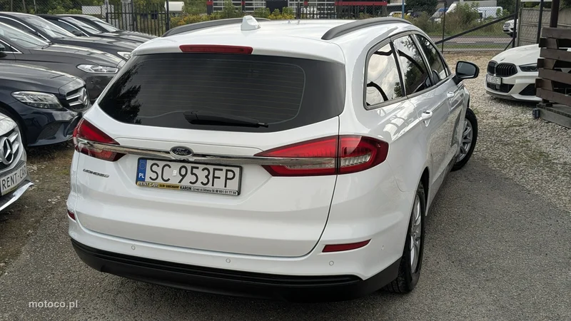 Ford Mondeo V 11
