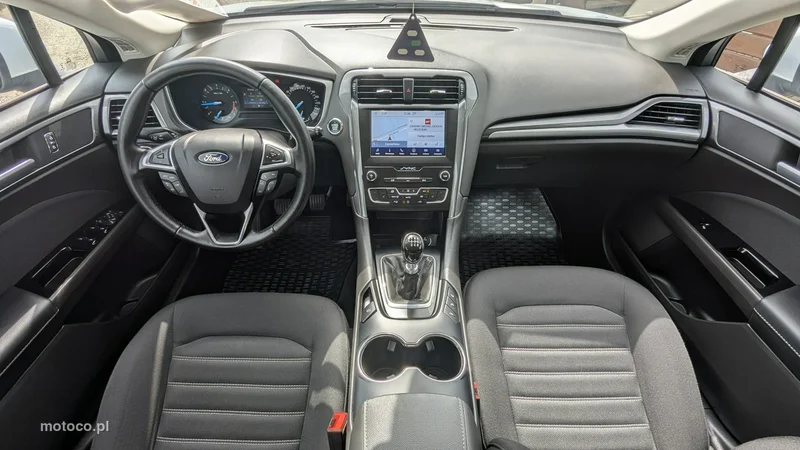Ford Mondeo V 19