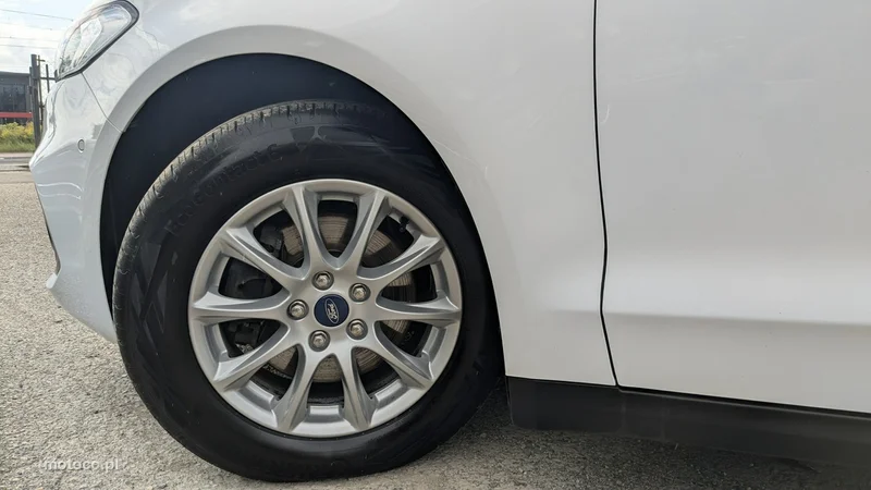 Ford Mondeo V 39
