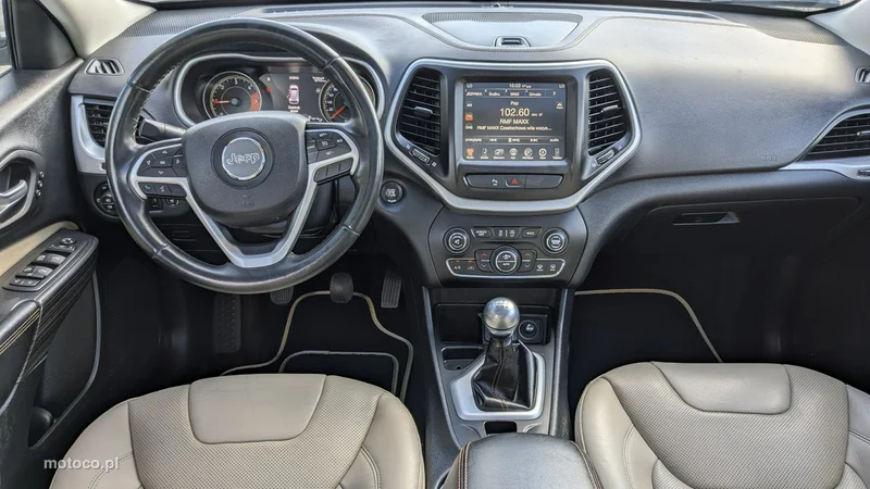 Jeep Cherokee 27