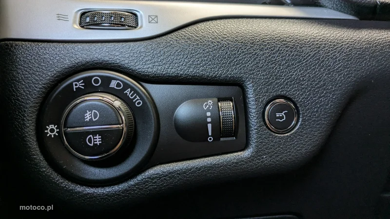Jeep Cherokee 35