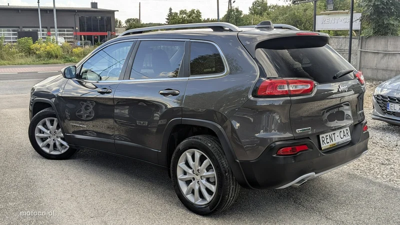Jeep Cherokee 9