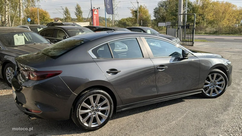 Mazda 3 13