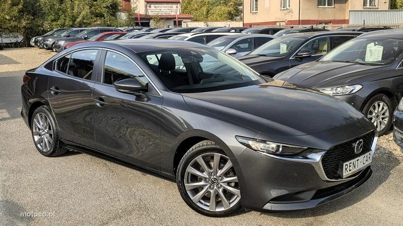 Mazda 3 8