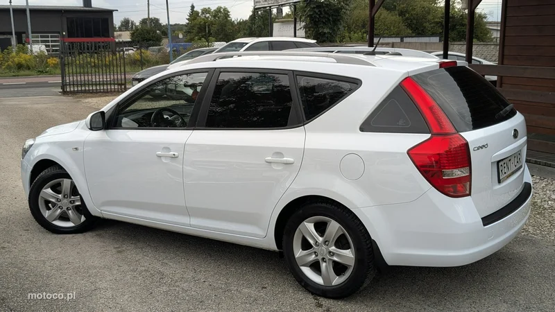 Kia Cee'd 9
