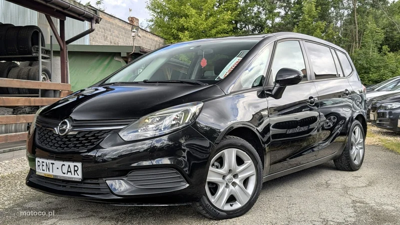 Opel Zafira C Tourer 2