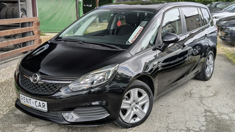 Opel Zafira C Tourer 4