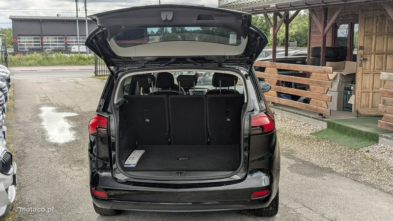 Opel Zafira C Tourer 37
