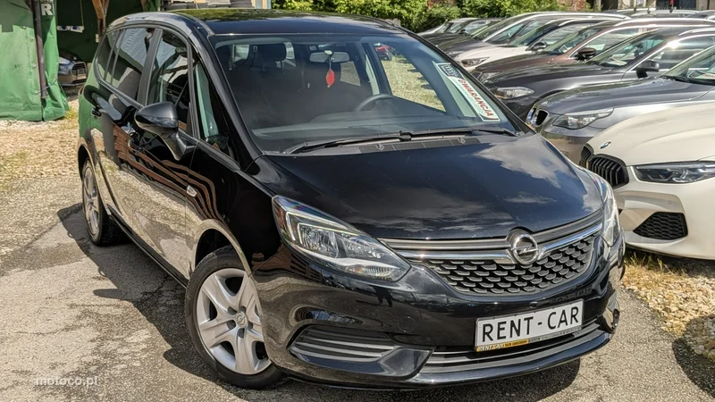 Opel Zafira C Tourer 7