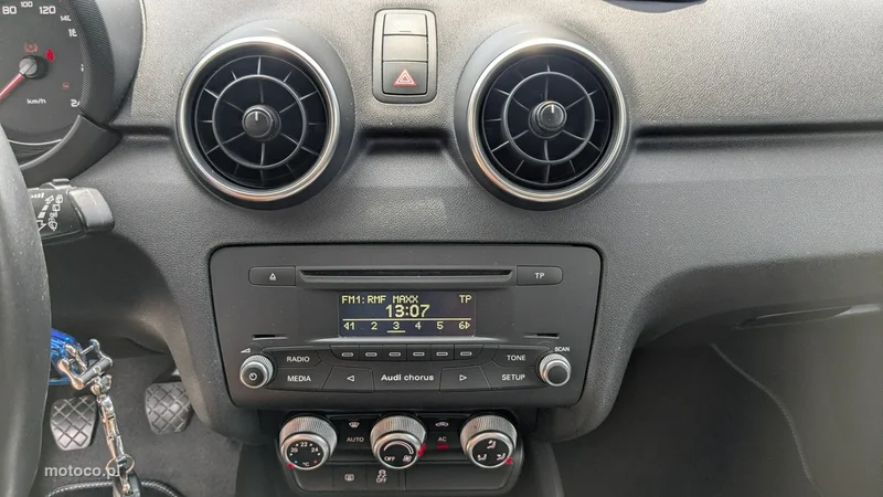 Audi A1 8X 27