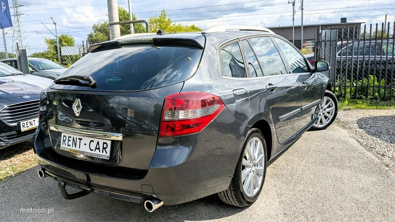 Renault Laguna III 11
