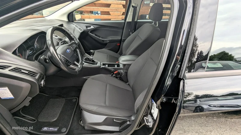 Ford Focus III 16