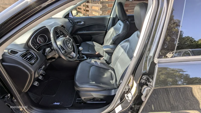 Jeep Compass 15