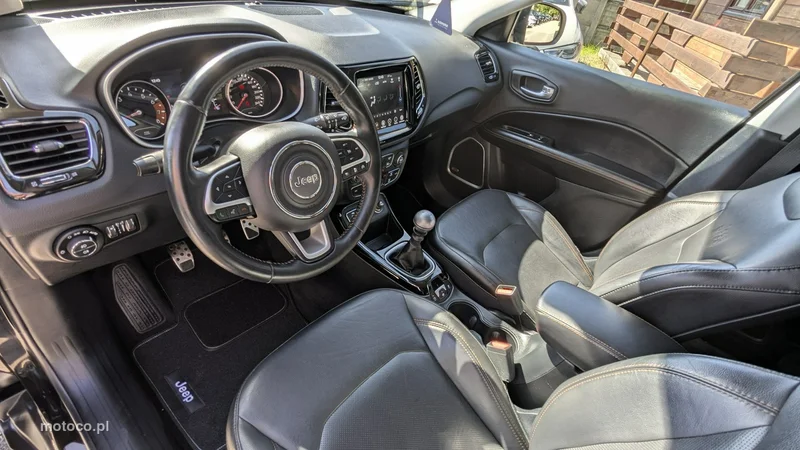 Jeep Compass 16