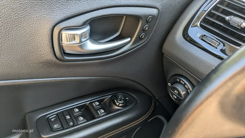 Jeep Compass 33