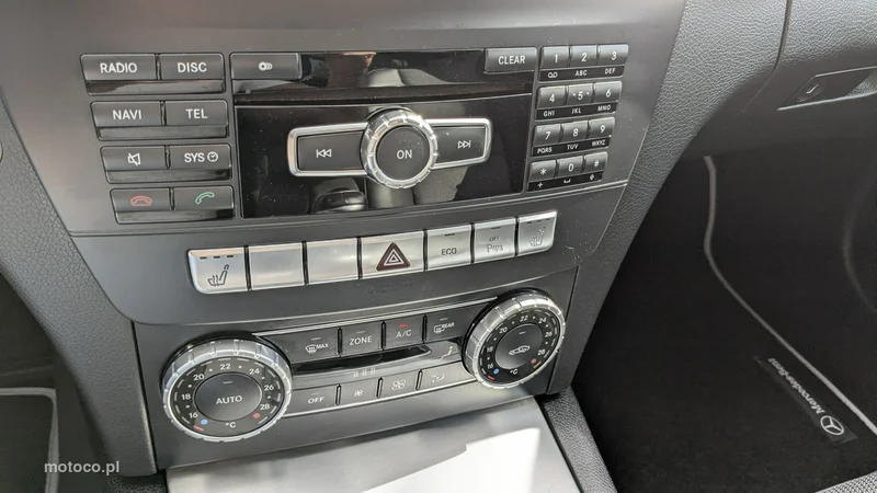 Mercedes-Benz Klasa C W204 C 200 31