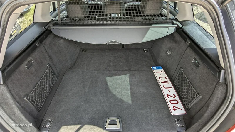 Mercedes-Benz Klasa C W204 C 200 37