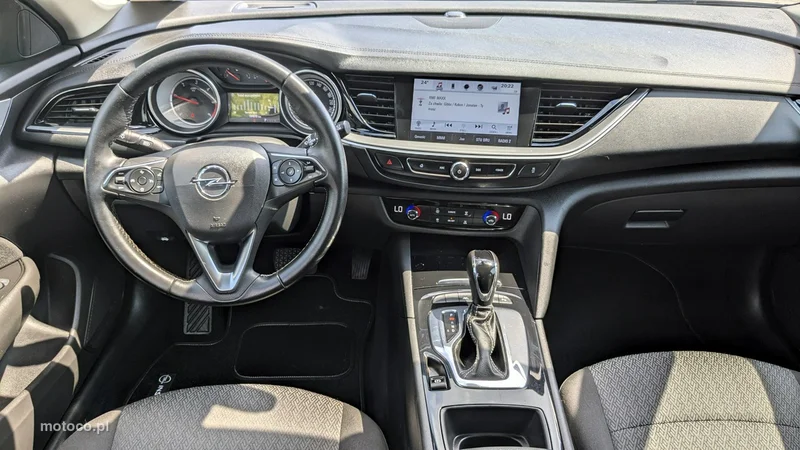 Opel Insignia B 24