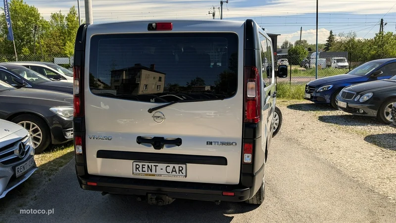 Opel Vivaro 12