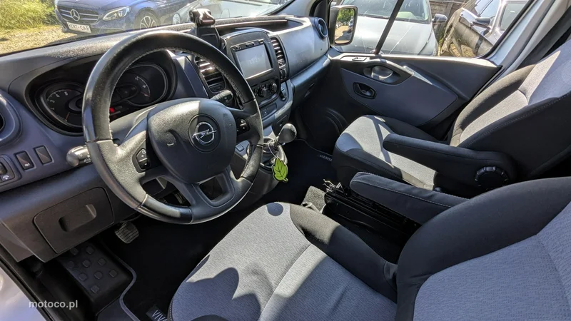 Opel Vivaro 16