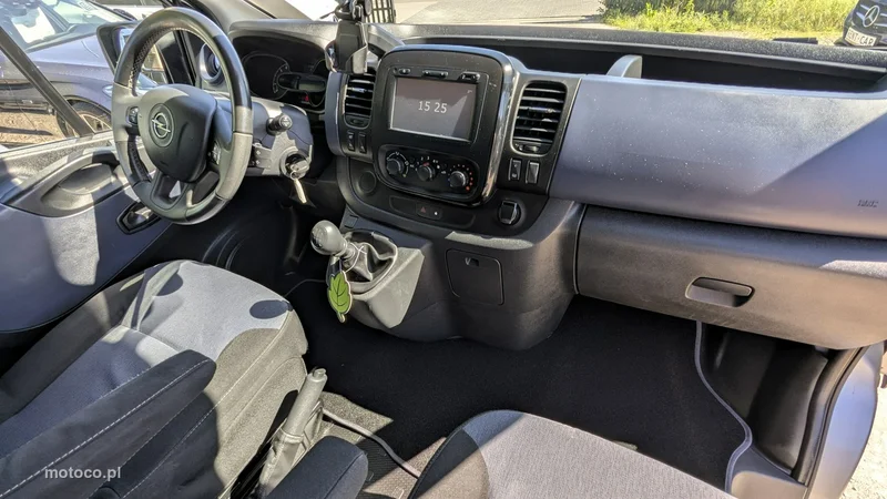 Opel Vivaro 20