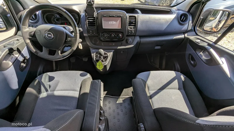 Opel Vivaro 23
