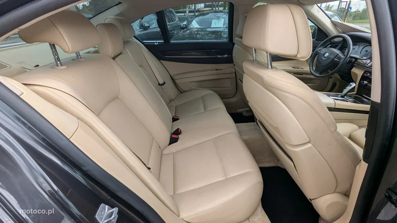 BMW Seria 7 F01 730 15