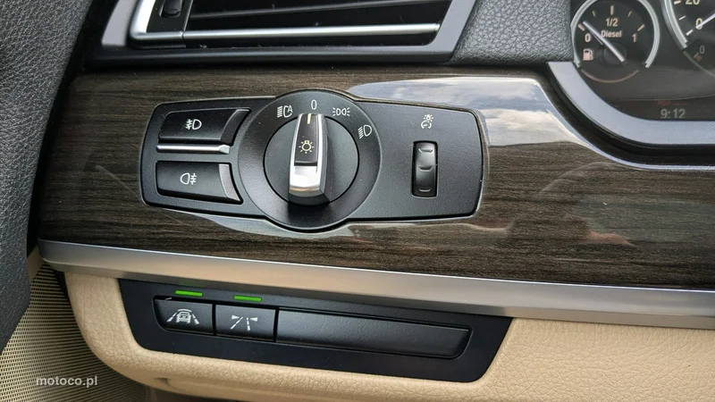 BMW Seria 7 F01 730 29