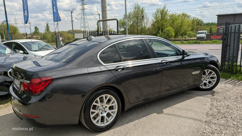 BMW Seria 7 F01 730 10