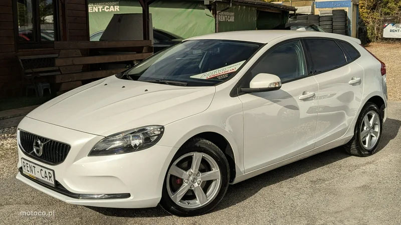 Volvo V40 4