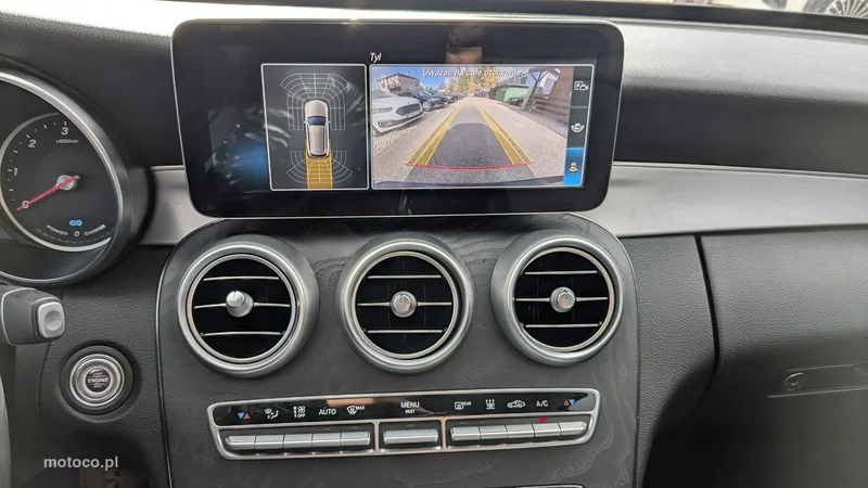 Mercedes-Benz Klasa C W205 C 300 23