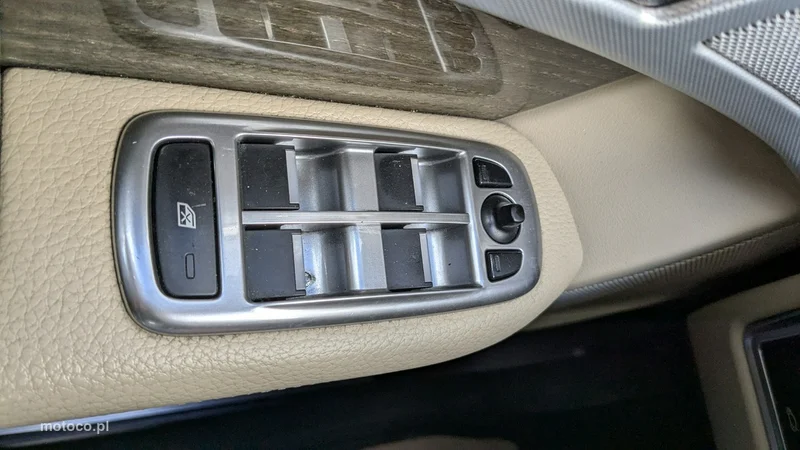 Jaguar XF 33