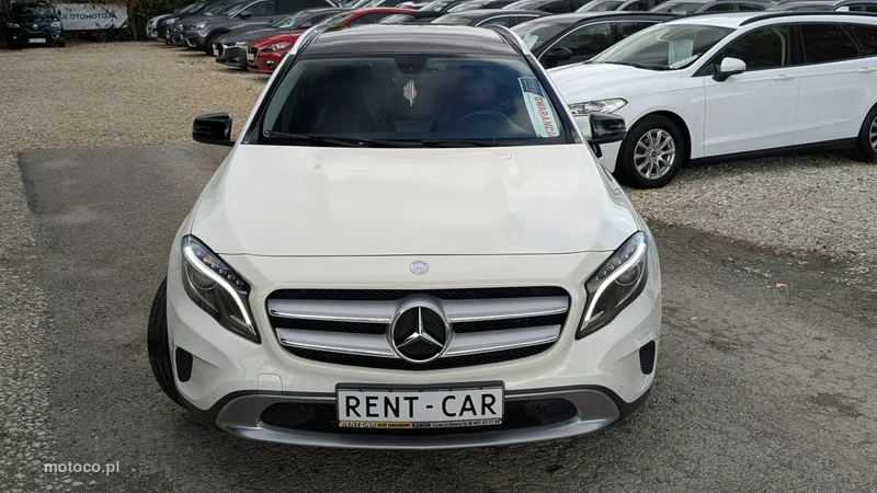 Mercedes-Benz GLA X156 200 5