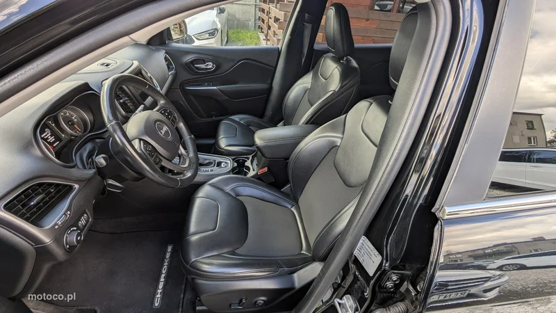 Jeep Cherokee 15