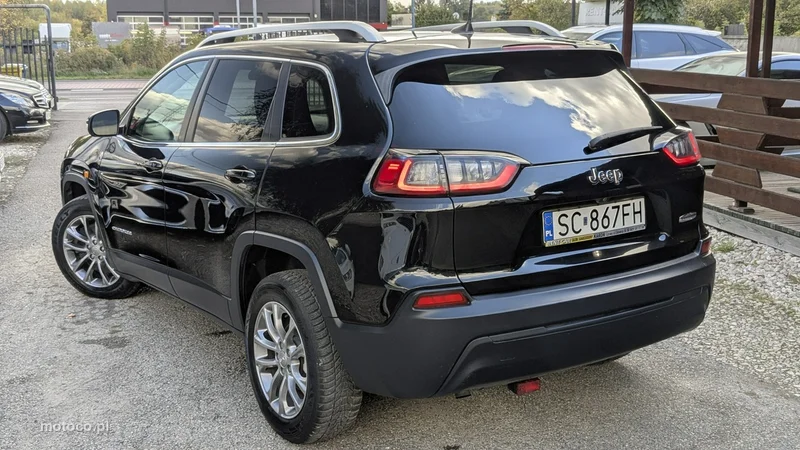 Jeep Cherokee 10