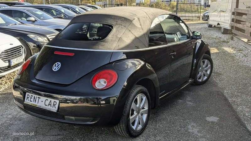 Volkswagen New Beetle 11
