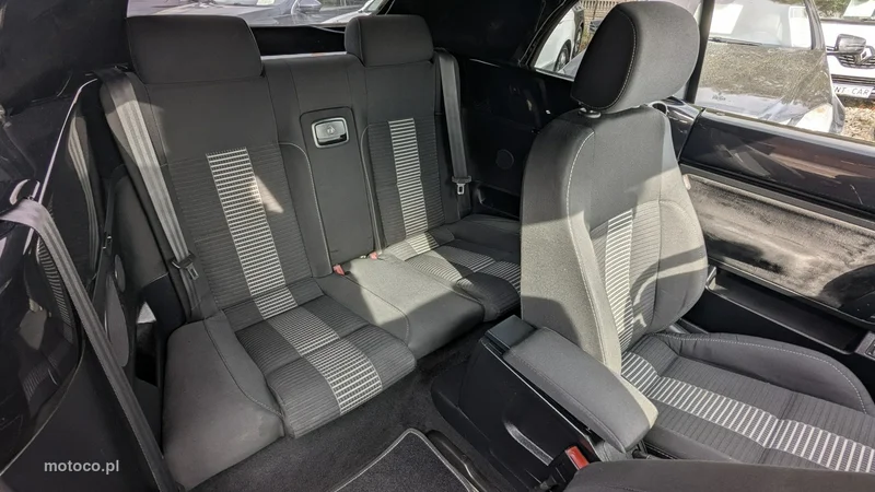 Volkswagen New Beetle 17