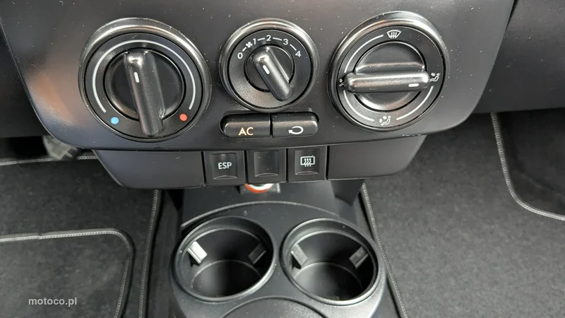 Volkswagen New Beetle 23