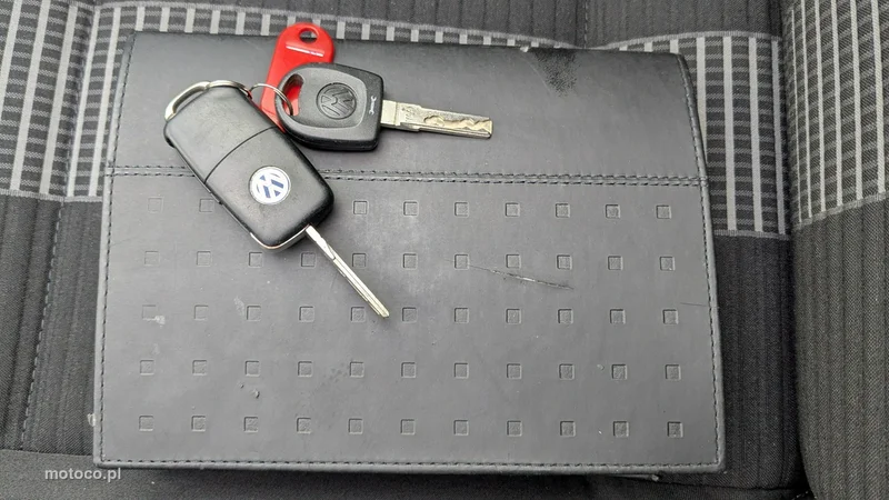 Volkswagen New Beetle 26