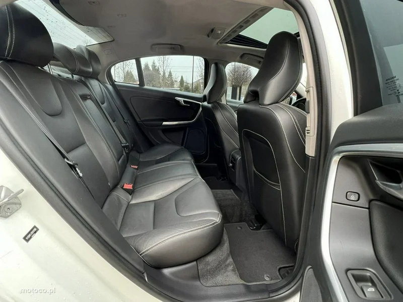 Volvo S60 12