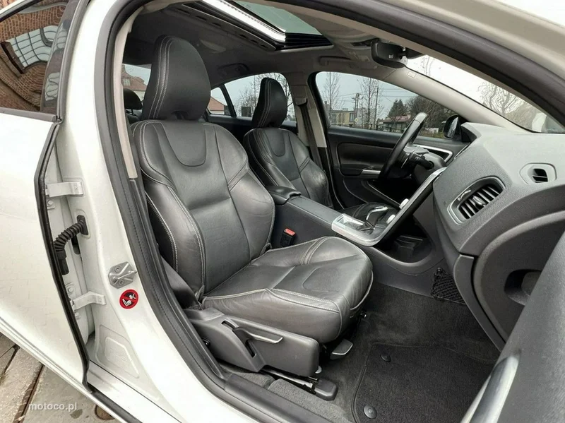 Volvo S60 13