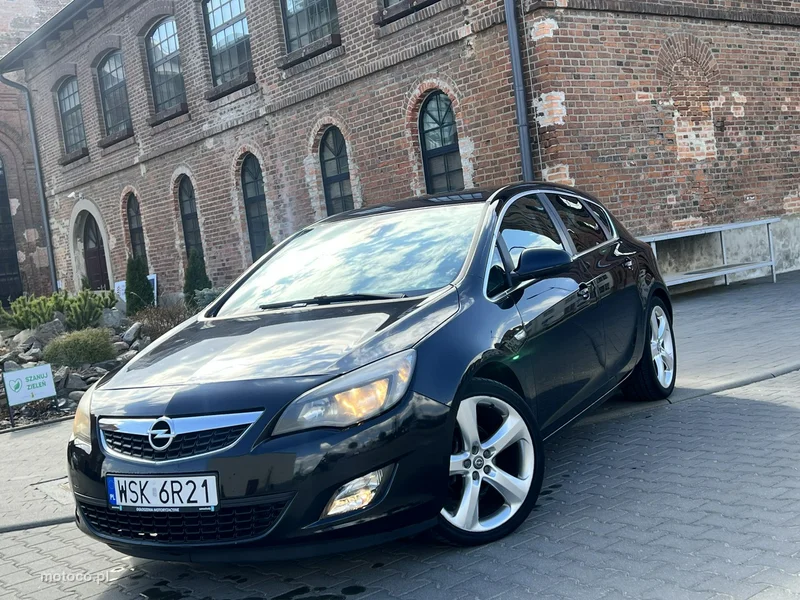 Opel Astra J 2