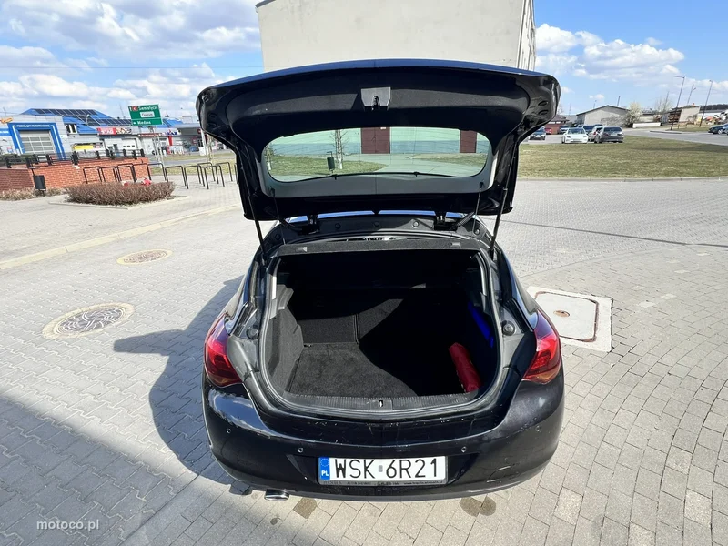 Opel Astra J 11