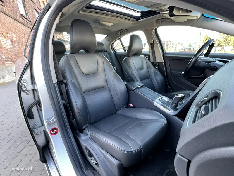 Volvo S60 13