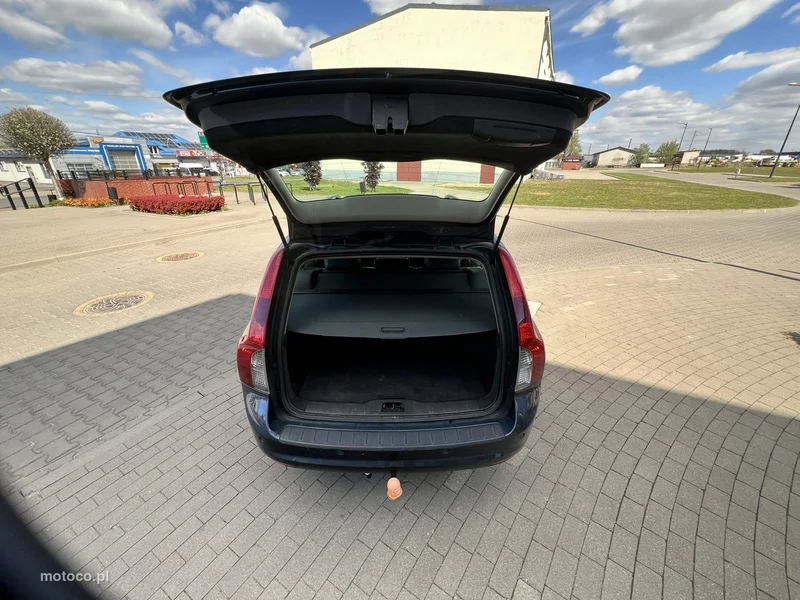 Volvo V50 10